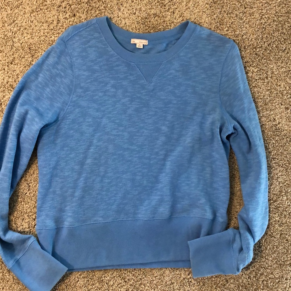 GAP medium sweatshirt